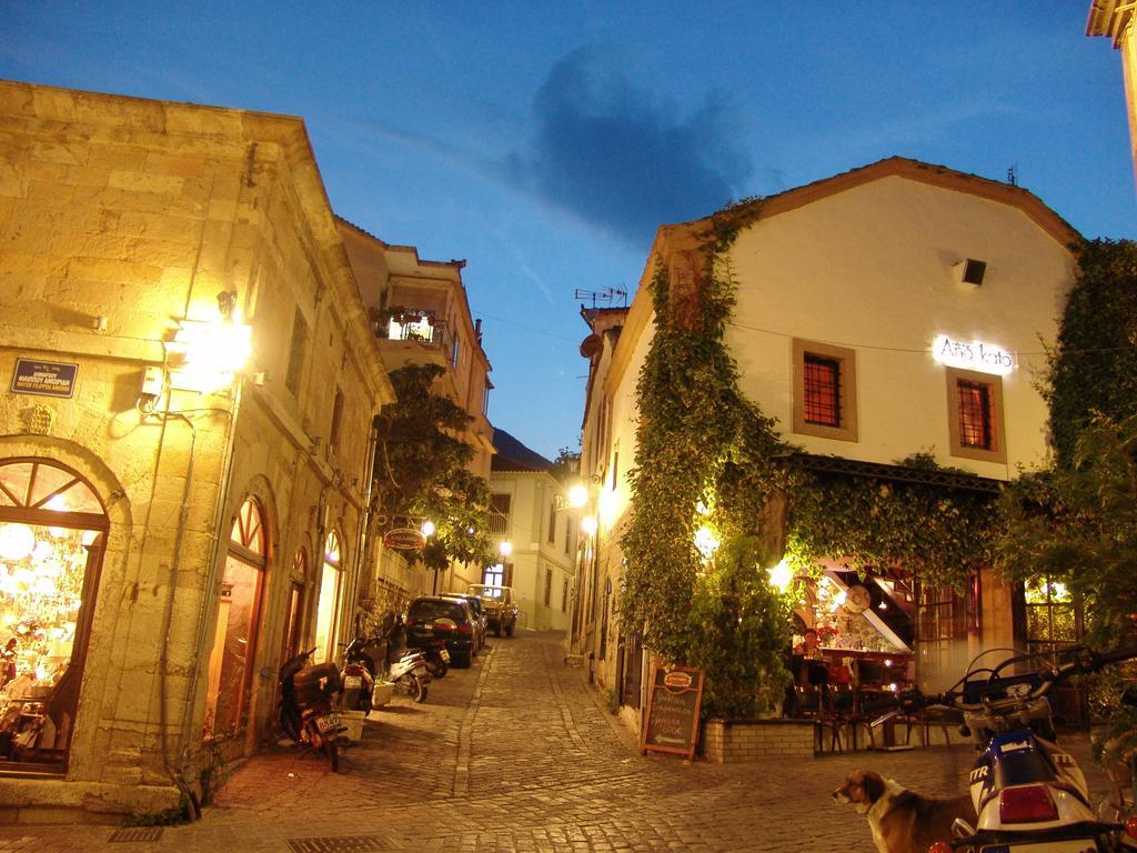 Guesthouse Xenios Zeus Stavroupoli Exteriör bild
