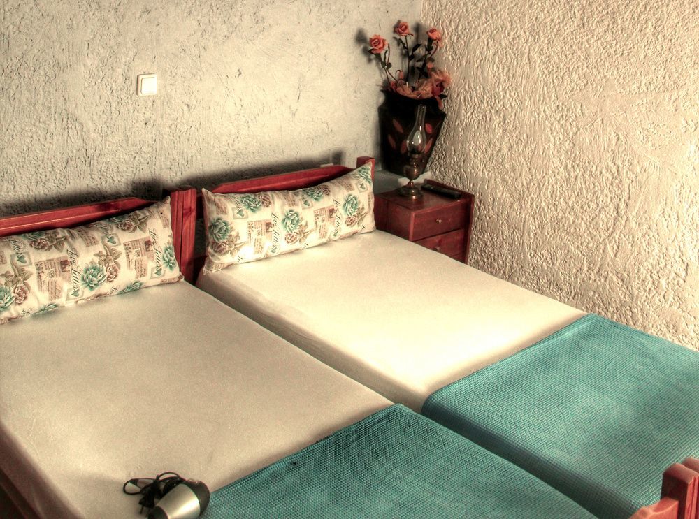 Guesthouse Xenios Zeus Stavroupoli Exteriör bild