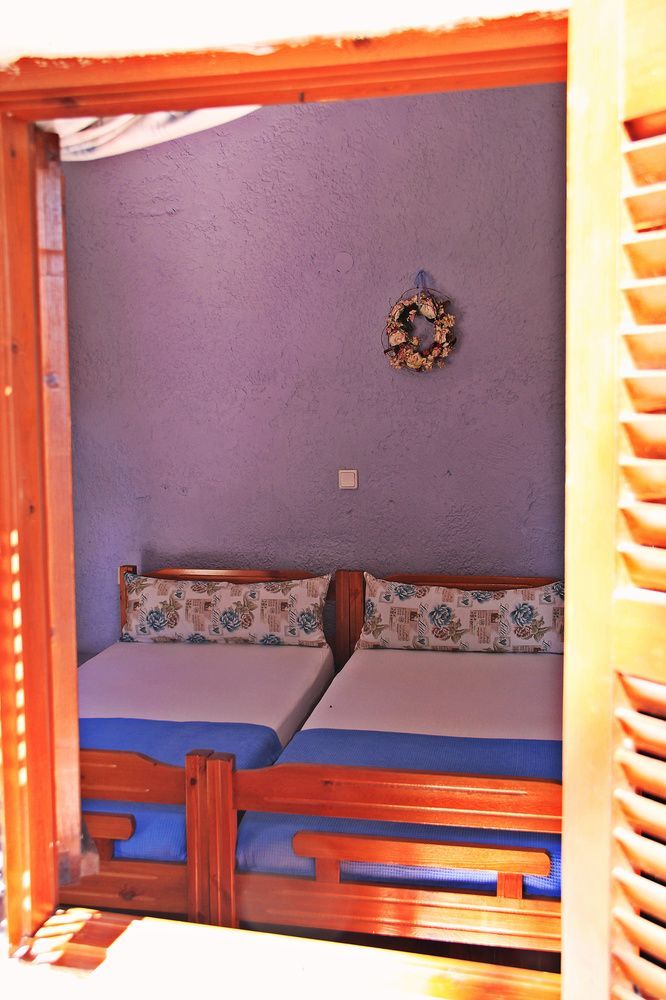 Guesthouse Xenios Zeus Stavroupoli Exteriör bild