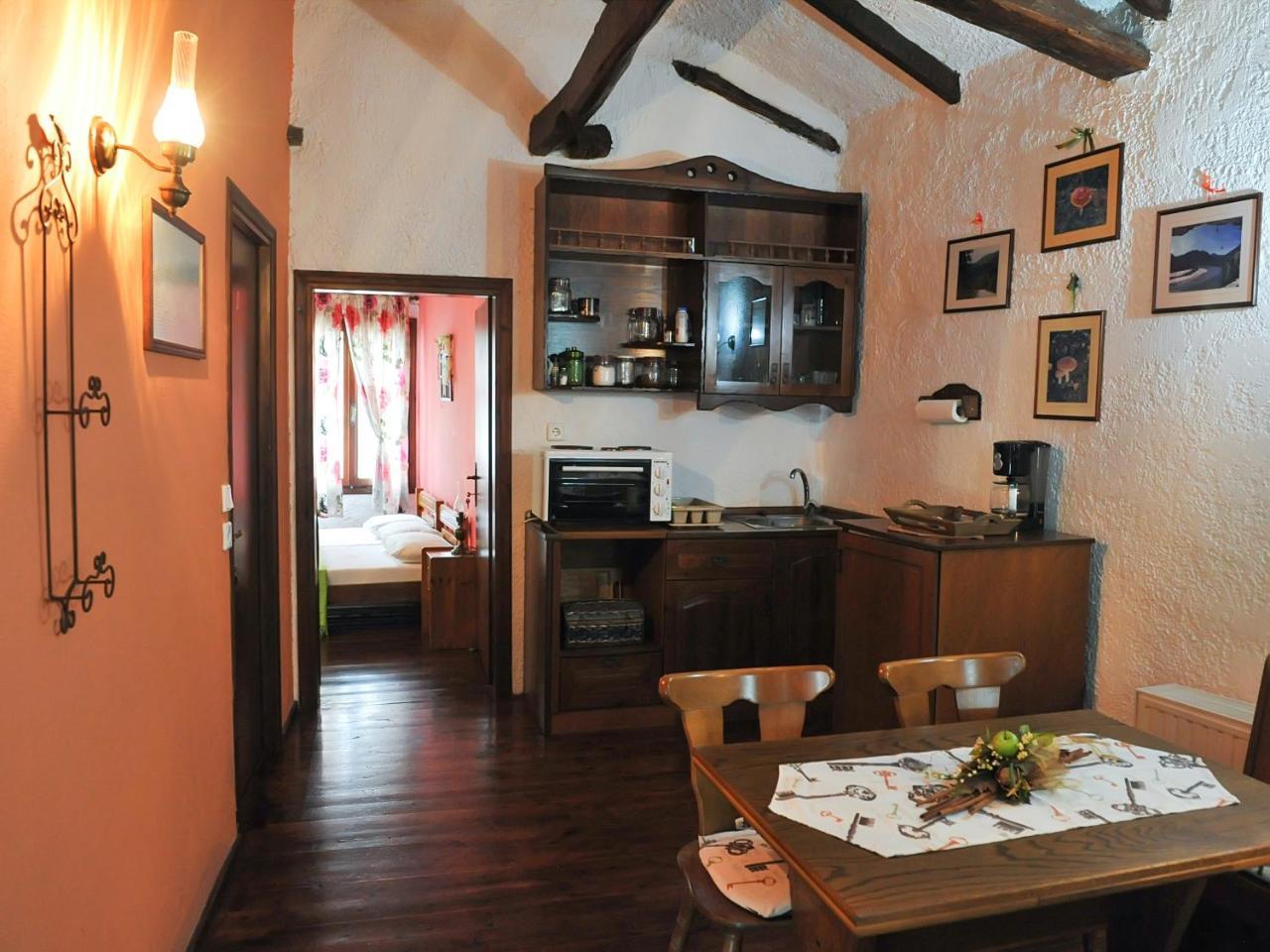 Guesthouse Xenios Zeus Stavroupoli Exteriör bild