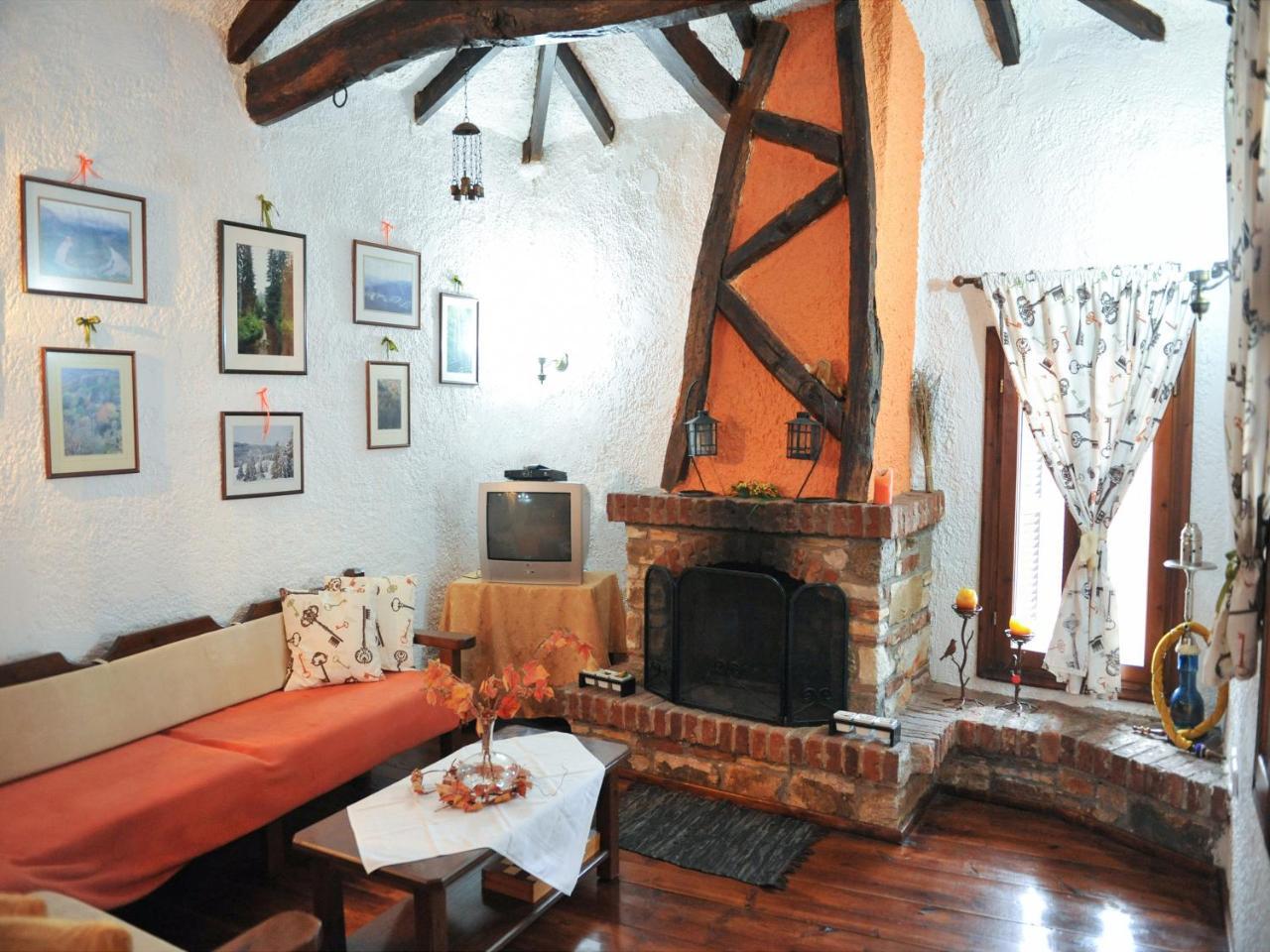 Guesthouse Xenios Zeus Stavroupoli Exteriör bild