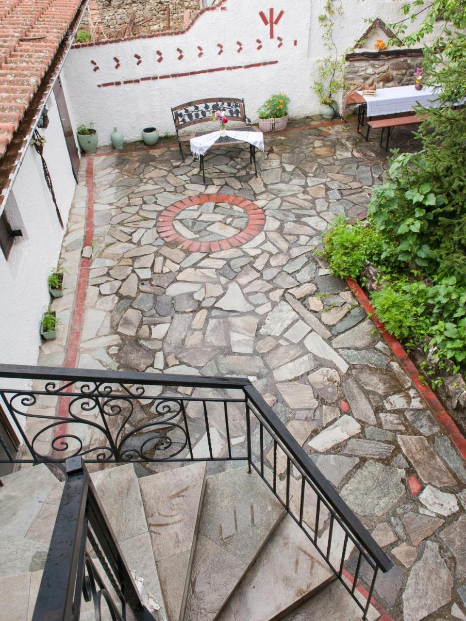 Guesthouse Xenios Zeus Stavroupoli Exteriör bild
