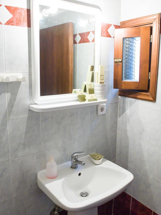 Guesthouse Xenios Zeus Stavroupoli Exteriör bild